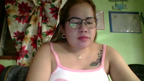 Snapshot of small_boobs59 chatting on February 2026 08:46:02 AM Lovewella online show from February 2026 08:46:02 AM