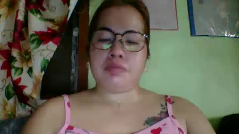 Snapshot of small_boobs59 chatting on February 2026 04:08:01 AM Lovewella online show from February 2026 04:08:01 AM