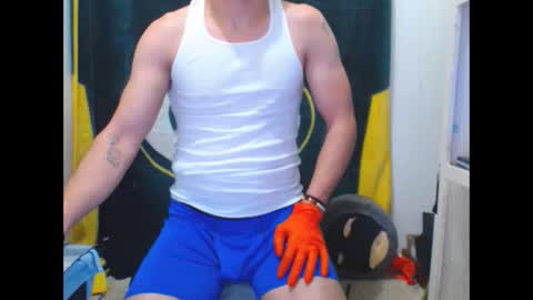 Snapshot of small_wood21 chatting on January 2026 09:16:01 PM small wood21 online show from January 2026 09:16:01 PM