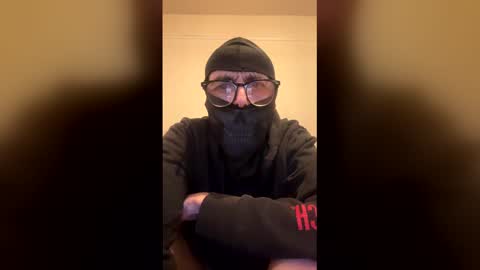 Snapshot of smallcock1406 chatting on March 2026 12:50:01 AM smallcock1406 online show from March 2026 12:50:01 AM