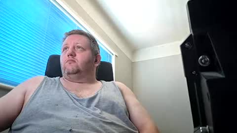 Snapshot of smallone19832 chatting on July 2026 10:29:02 AM smallone19832 online show from July 2026 10:29:02 AM