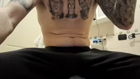 Snapshot of smallone8825 chatting on January 2025 09:36:02 AM smallone8825 online show from January 2025 09:36:02 AM