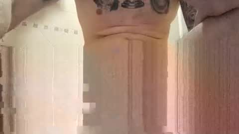 Snapshot of smallone8825 chatting on February 2025 06:28:01 AM smallone8825 online show from February 2025 06:28:01 AM