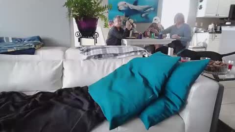 Snapshot of smallpenisbigtongue chatting on January 2025 06:17:02 PM Daddy online show from January 2025 06:17:02 PM