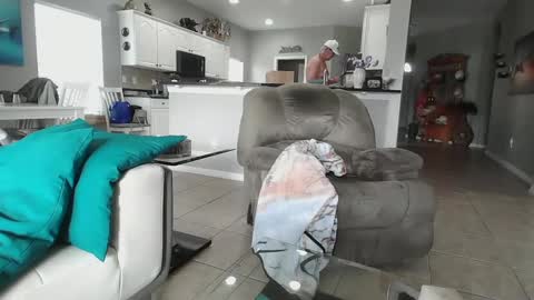 Snapshot of smallpenisbigtongue chatting on February 2025 02:05:01 PM Daddy online show from February 2025 02:05:01 PM