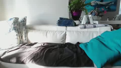 Snapshot of smallpenisbigtongue chatting on February 2025 02:04:02 PM Daddy online show from February 2025 02:04:02 PM