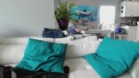 Snapshot of smallpenisbigtongue chatting on February 2025 04:35:01 PM Daddy online show from February 2025 04:35:01 PM