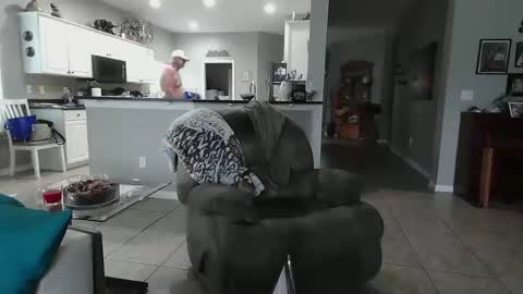 Snapshot of smallpenisbigtongue chatting on February 2025 01:29:01 PM Daddy online show from February 2025 01:29:01 PM