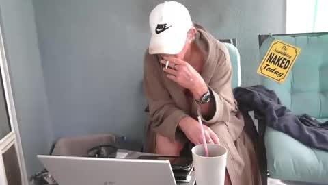 Snapshot of smallpenisbigtongue chatting on December 2025 02:23:02 PM Daddy online show from December 2025 02:23:02 PM