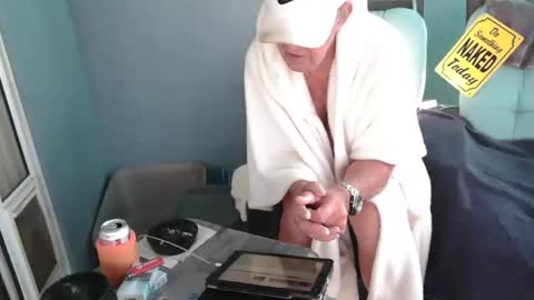 Snapshot of smallpenisbigtongue chatting on December 2025 02:02:02 PM Daddy online show from December 2025 02:02:02 PM