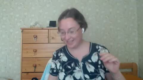 smart_rose online show from May 2026 02:34:02 PM