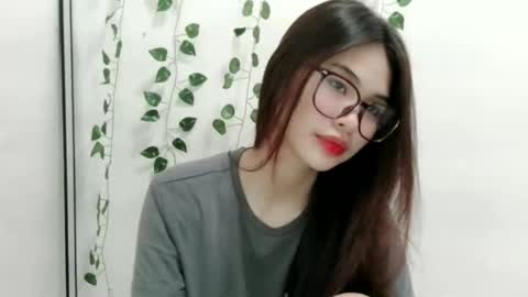 Julia online show from October 2025 01:50:02 AM