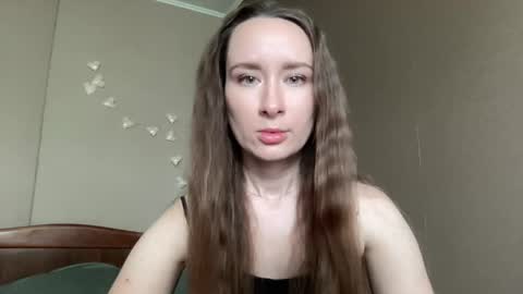 smilequeen_ online show from October 2025 10:35:02 AM