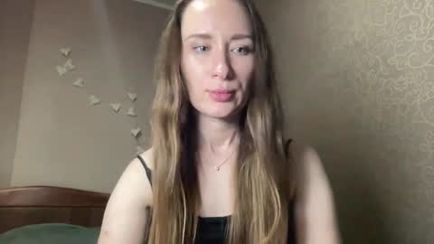 smilequeen_ online show from October 2025 08:53:02 PM