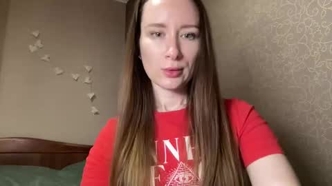 smilequeen_ online show from October 2025 08:10:01 PM