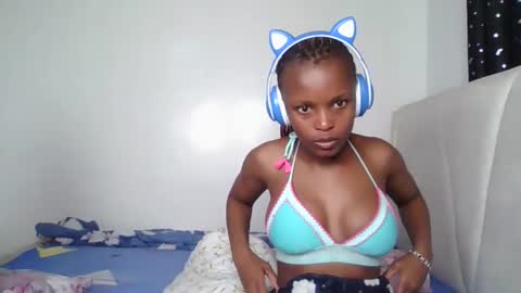 smiley luv1 online show from January 2026 08:03:01 PM