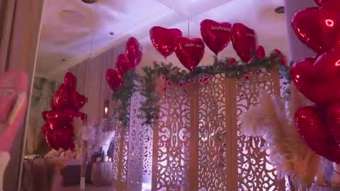 Mia online show from February 2026 06:26:01 AM