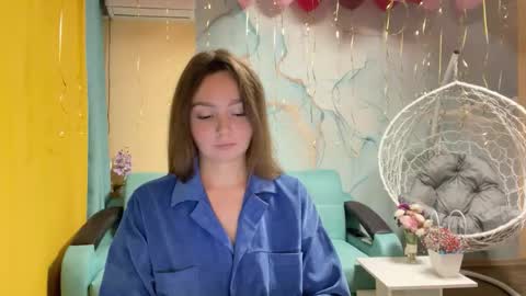 Snapshot of smiling_riddle chatting on November 2025 01:45:01 PM smiling_riddle online show from November 2025 01:45:01 PM