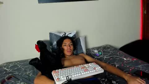 smitt jr online show from February 2026 06:40:02 AM