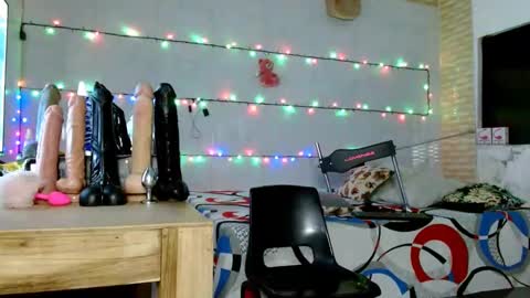 Smithdara online show from November 2025 12:54:02 AM