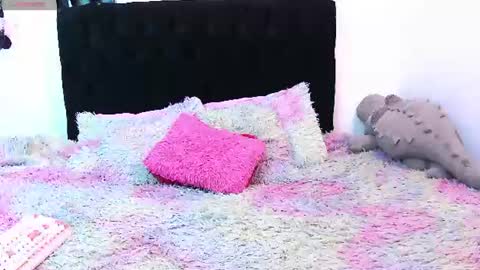 smoke_leidy_ online show from August 2026 02:54:01 AM