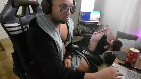 Smoothj2011 online show from January 2025 02:36:01 PM