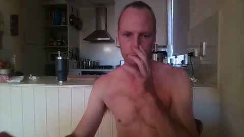 Snapshot of smoothroundbottom chatting on February 2025 04:23:01 AM KinkyDonks online show from February 2025 04:23:01 AM