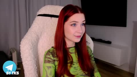 Snapshot of smthwrong chatting on February 2025 12:04:01 AM smthwrong online show from February 2025 12:04:01 AM