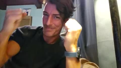 Snackyyyy online show from May 2026 08:47:02 PM