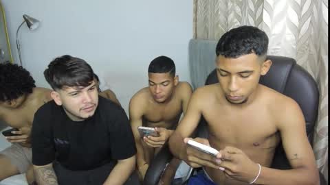 snak_master1 online show from September 2025 06:14:01 AM