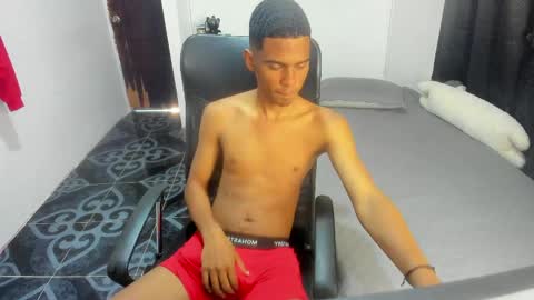 snak_master1 online show from May 2026 12:11:01 PM
