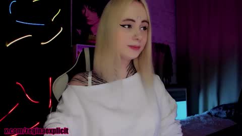 Reeginaaaaa online show from February 2026 09:44:02 PM