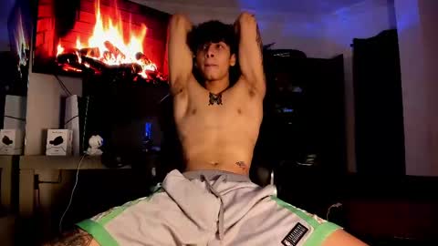 Snapshot of snakebutterfly chatting on February 2025 06:50:02 AM snakebutterfly online show from February 2025 06:50:02 AM