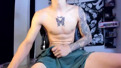 snakebutterfly online show from March 2026 03:18:01 PM