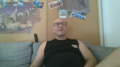 Snapshot of sneakerboy18 chatting on June 2026 08:49:02 AM sneakerboy18 online show from June 2026 08:49:02 AM