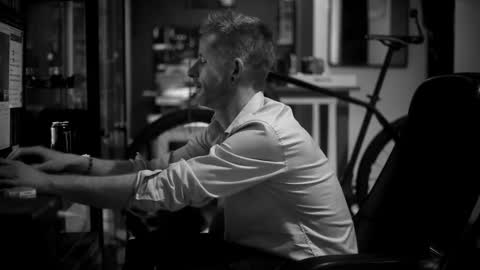 Snapshot of sneaky1985 chatting on February 2026 12:56:02 AM sneaky1985 online show from February 2026 12:56:02 AM