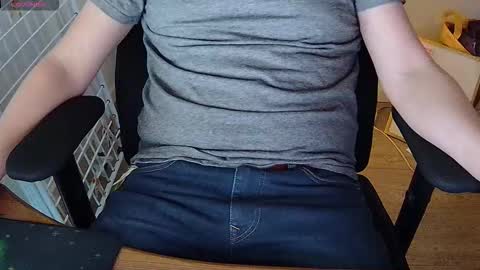 Snapshot of sneakybill82 chatting on January 2026 09:27:01 PM Sneakybill online show from January 2026 09:27:01 PM