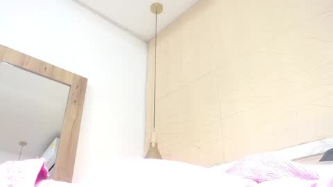 Snapshot of sneakyy_fantasy chatting on January 2025 10:16:02 AM Hellen online show from January 2025 10:16:02 AM