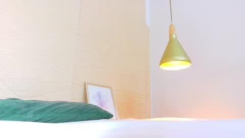 Snapshot of sneakyy_fantasy chatting on February 2025 10:23:01 AM Hellen online show from February 2025 10:23:01 AM