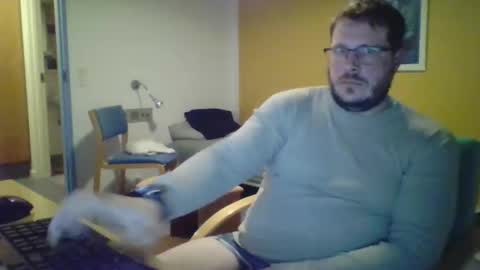 Snapshot of snebolden chatting on January 2025 04:30:02 PM snebolden online show from January 2025 04:30:02 PM