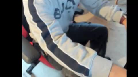 snip1977 online show from October 2025 10:45:01 AM