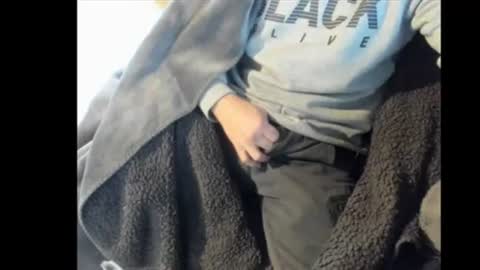 snip1977 online show from December 2025 09:37:01 AM