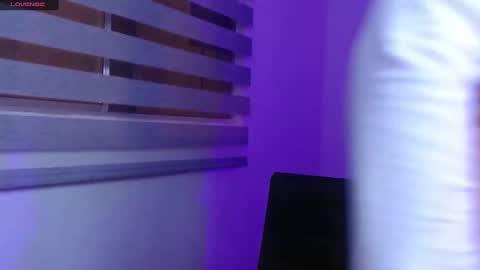 Snapshot of snow_baall chatting on December 2024 03:04:01 PM IG OF red moonn online show from December 2024 03:04:01 PM