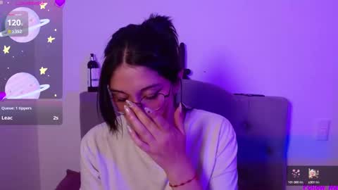 Snapshot of snow_baall chatting on January 2025 02:59:02 PM IG OF red moonn online show from January 2025 02:59:02 PM