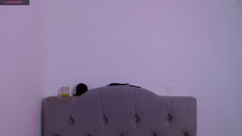 Snapshot of snow_baall chatting on January 2025 02:41:01 PM IG OF red moonn online show from January 2025 02:41:01 PM