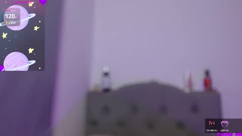 Snapshot of snow_baall chatting on February 2025 03:59:01 PM IG OF red moonn online show from February 2025 03:59:01 PM