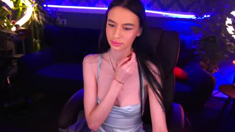 snow_whiteeex online show from January 2025 02:28:02 PM