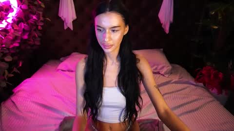 snow_whiteeex online show from October 2025 06:39:02 AM