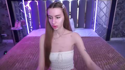 snow_whiteeex online show from May 2026 05:34:02 AM