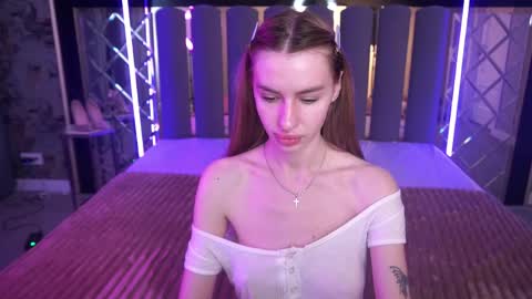 snow_whiteeex online show from May 2026 10:36:01 AM
